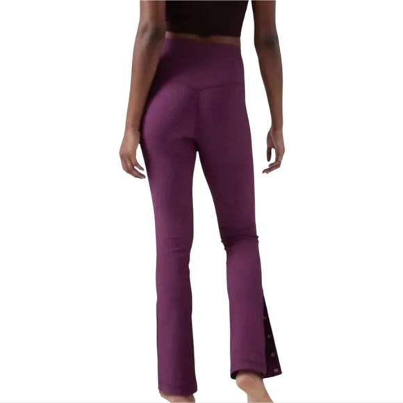 Athleta Elation Rib Snap Pant Pinot Plum Yoga Workout Athletic Athleisure Small - Picture 3 of 7